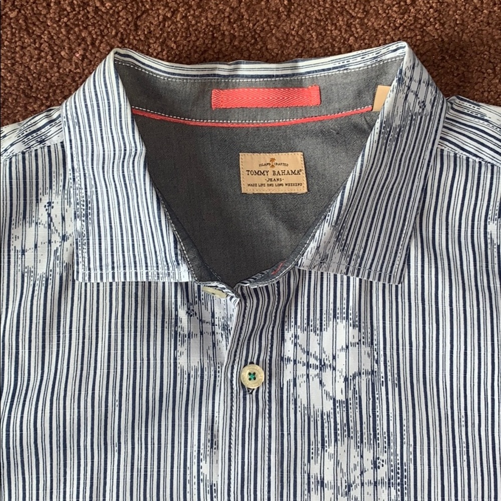 EUC Tommy Bahama Button Down, XL